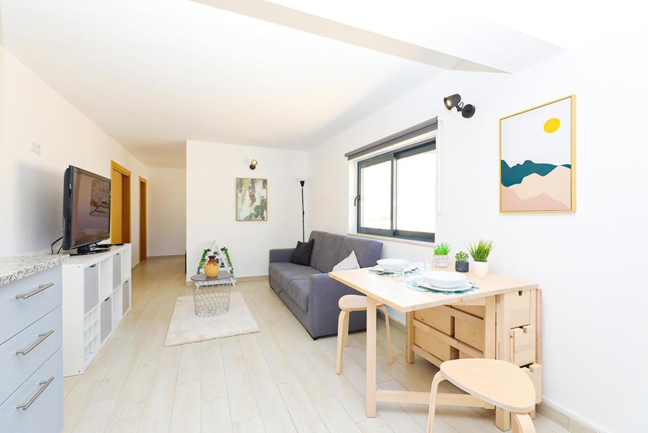 A62 - Cul De Sac Apartment In Lagos Eksteriør bilde